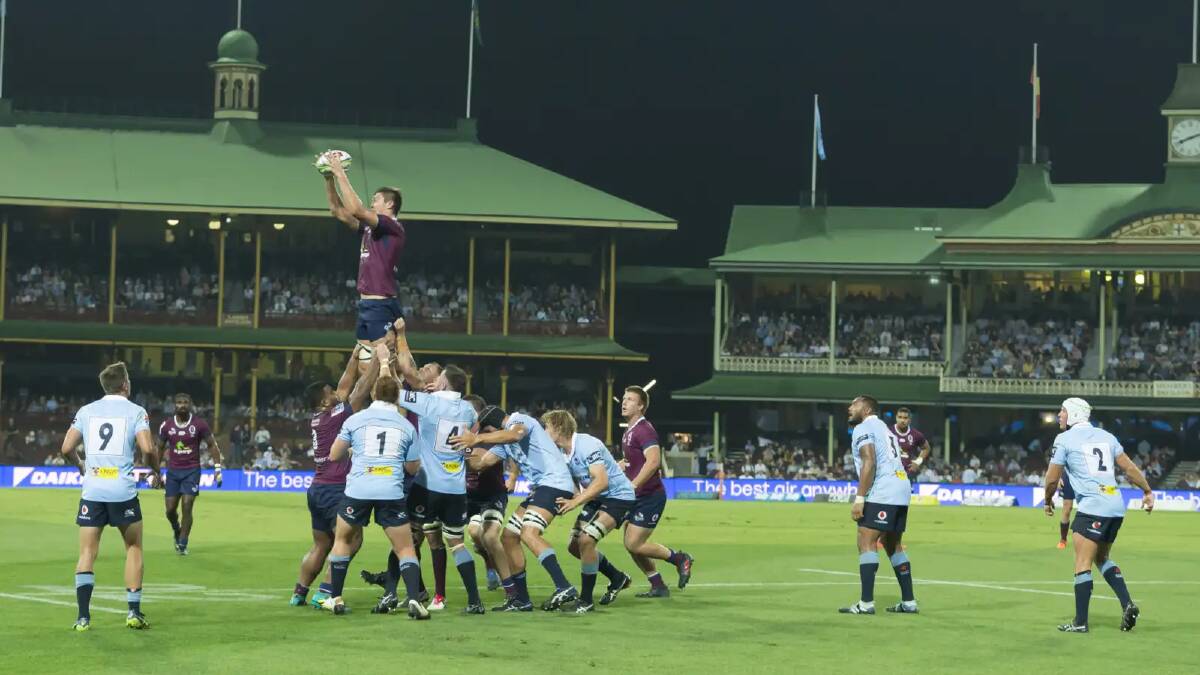 The NSW Waratahs and Queensland Reds clash at the SCG. Photo: AAP