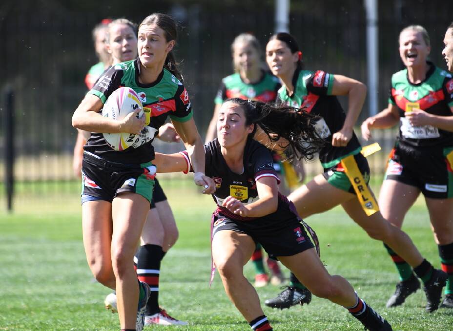Jamberoo's Hannah Prouten makes a run against Kiama in the 2019 women's league tag one grand final. Photo: Kristie Laird