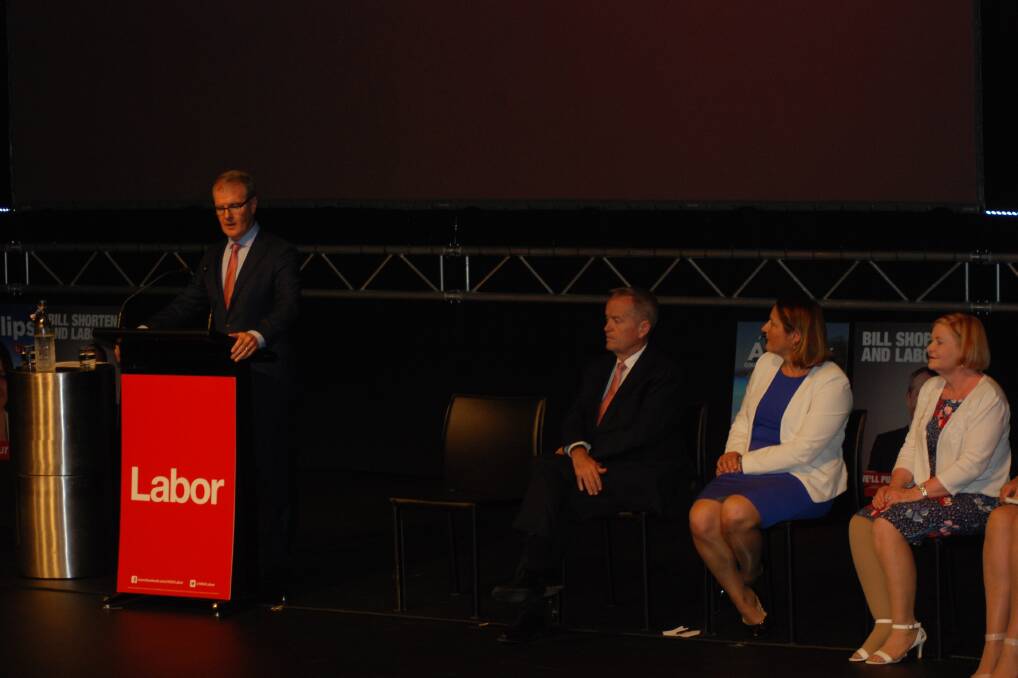 Michael Daley flanked by Opposition Leader Bill Shorten, Gilmore candidate Fiona Phillips and South Coast candidate Annette Alldrick.