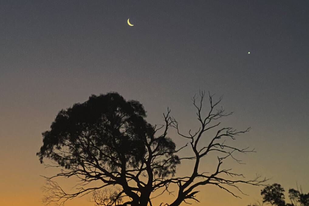 PIC OF THE DAY: The moon and Venus in the night sky. Email your photos to editor@southcoastregister.com.au