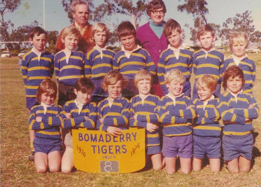 The Bomaderry Tigers under 8s of 1976. Some well-known faces in there.