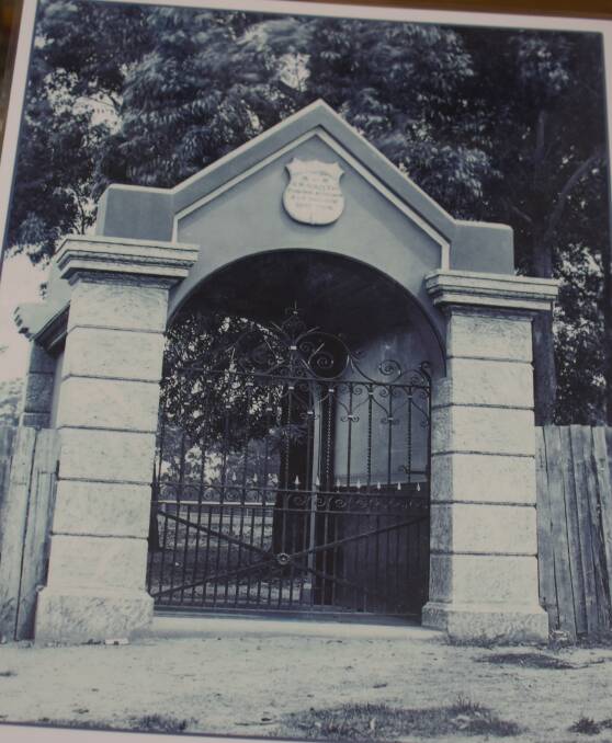 The original gateway to the Nowra Showground built by Nowra Show president  Hugh McKenzie, at his own expense, included a brick ticket selling office. Nowra Council converted the ticket office into a men’s lavatory in 1937. It remains at the showground today.
