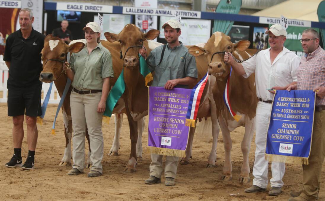 The Crawford family’s Exkwizit Active Barbell, shown by Darren Crawford (right) was senior and champion Guernsey with US judge Chris Lang. 