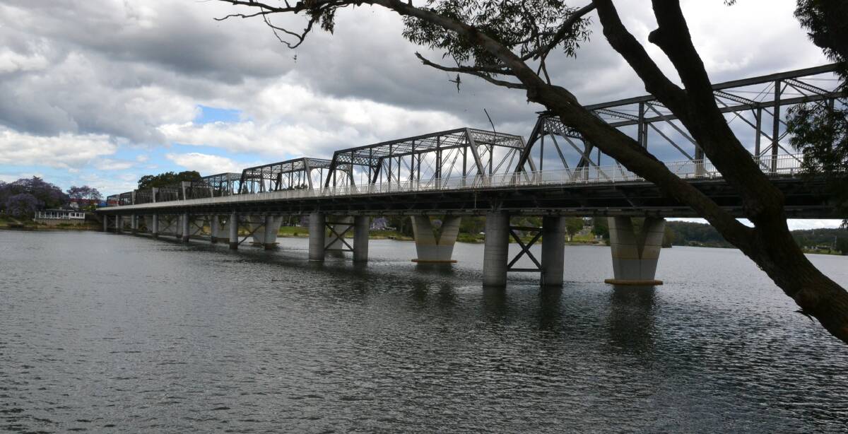 The old Shoalhaven River bridge.