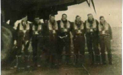 TEAM: George Lamond (left) with the crew of the Halifax bomber he flew in WWII.
