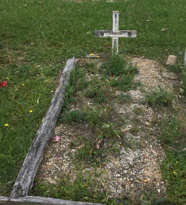 Private Raymond Benson’s grave in the Nowra General Cemetery prior to being restored.
