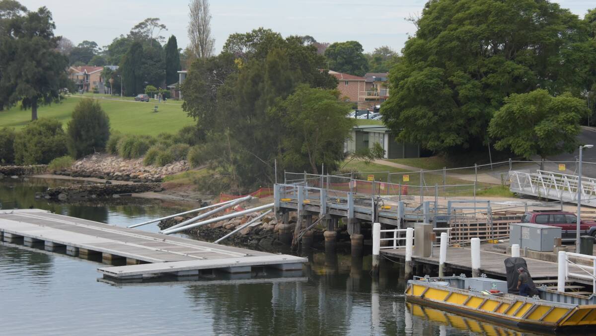 The new pontoon marina construction on the Shoalhaven River from the southbound bridge.