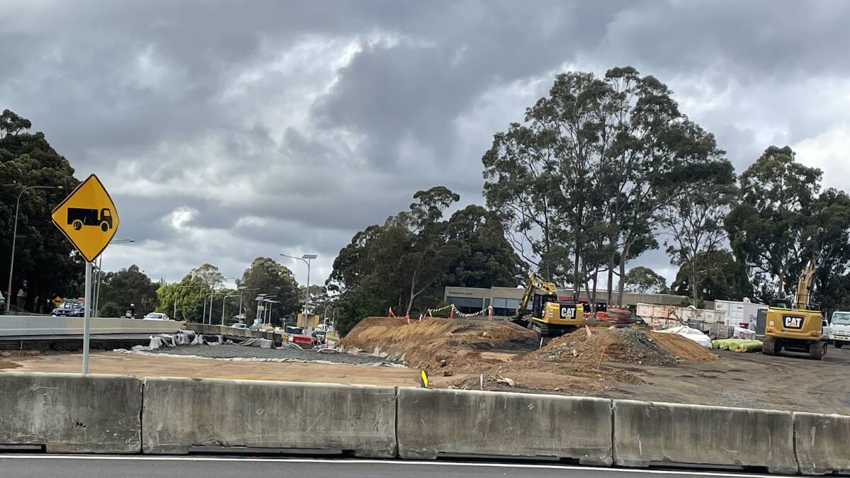 NEW LOOK: The road corridor for the southermr apoprocahes to teh new Nowra bridghe are being carved out of what used to be home to the 'Welcome to Nowra' sign.