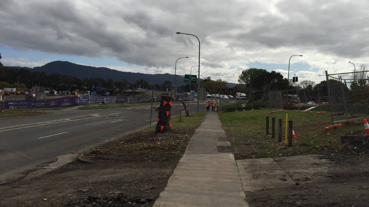 CHANGE: From Sunday, September 27, the intersection of Scenic Drive and Bridge Road in Nowra will be permanently closed to create a safer working area for new Nowra bridge work.