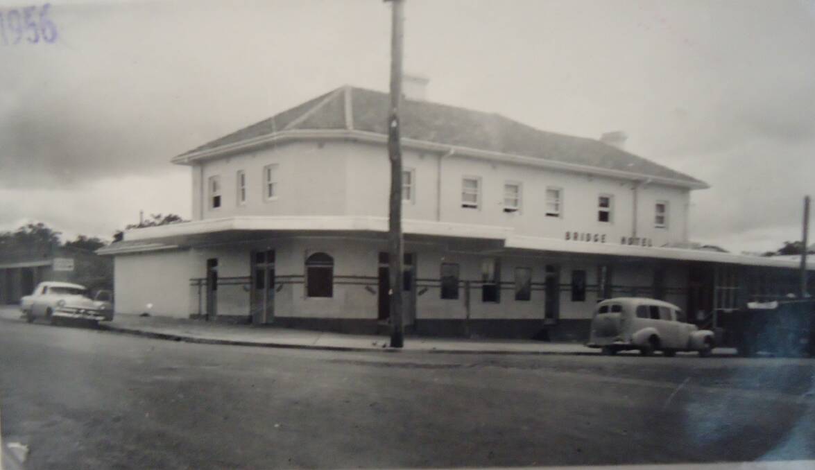 The Bridge Hotel Nowra in 1956. Image: Noel Butlin Archives Australian National University.