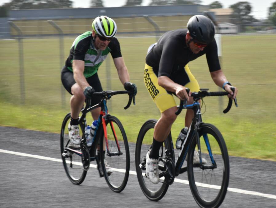 PACE SETTERS: Josh Henry and Godfrey Green lead of B grade.