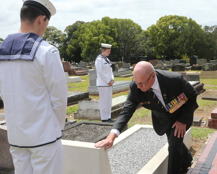 THANKS MATE: Keith Payne VC Veterans Benefit Group member Darryl Kelly, himself a former Australian Field Artilleryman, presented the rededication for Gunner Ronald Sherlock.
