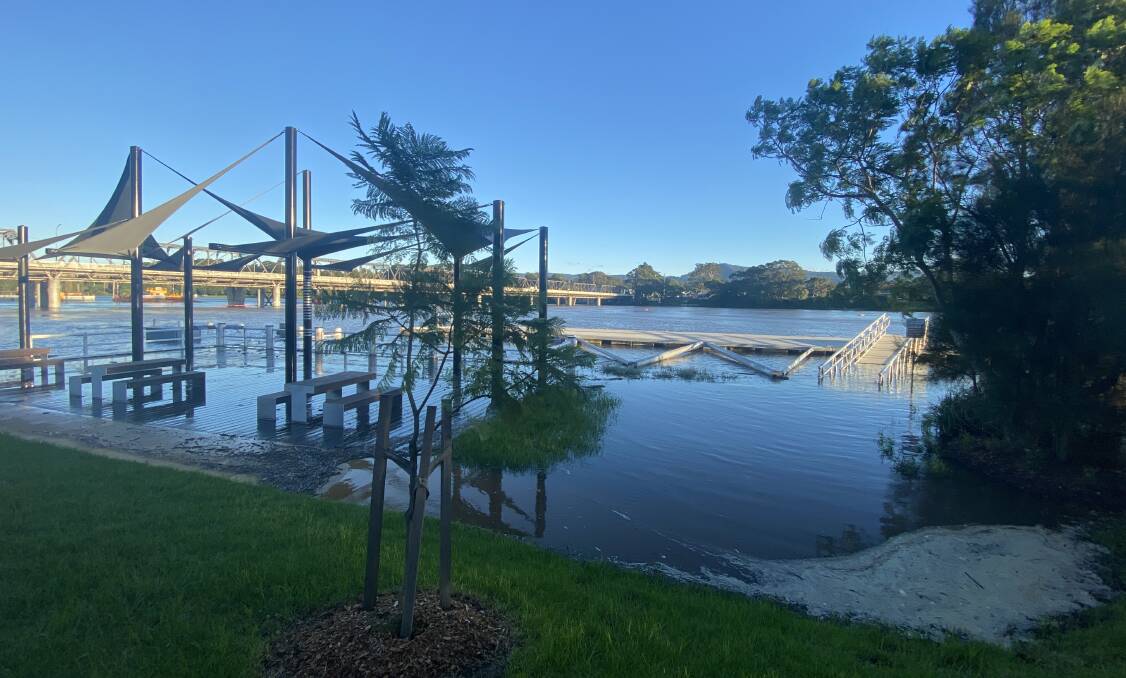 RIVER RISE: Minor flood warnings continue for the Shoalhaven River at Nowra with river levels at the former Nowra Sailing Club site and Terara expected to fluctuate around the minor flood level until Thursday. Photo: Grace Crivellaro