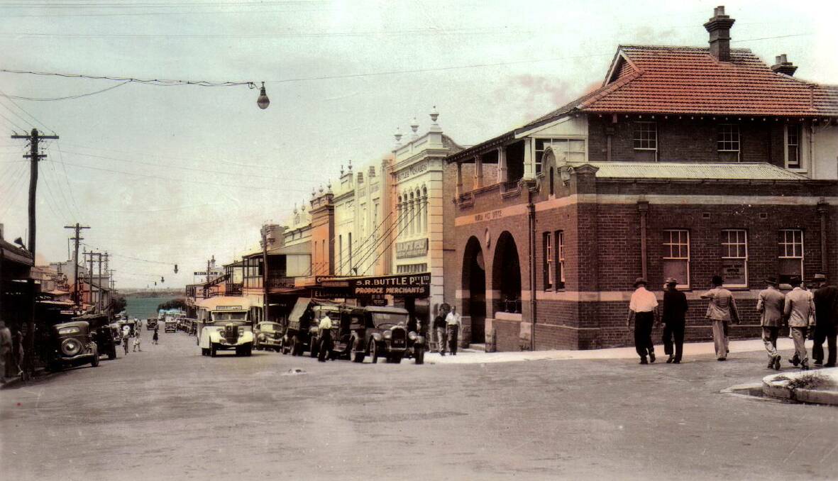 An early coloured photo of Junction Street Nowra.