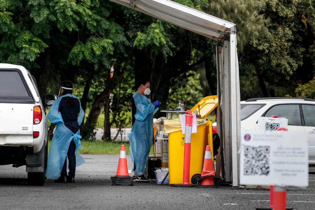 TEST CENTRE: Wollongong JJ Kelly Park Drive-through testing clinic operated by Southern IML was open but very quiet on Saturday morning (January 15) after having being closed for several days. Picture: Anna Warr