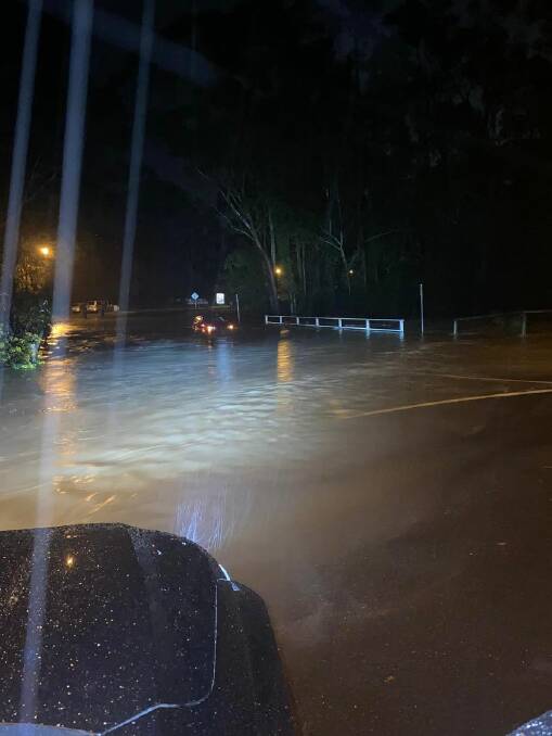 Fiona Sullivan Bendall took this photo at Berry and Albatross Road at 3.30 am. Signs have now been placed in the area, please avoid.