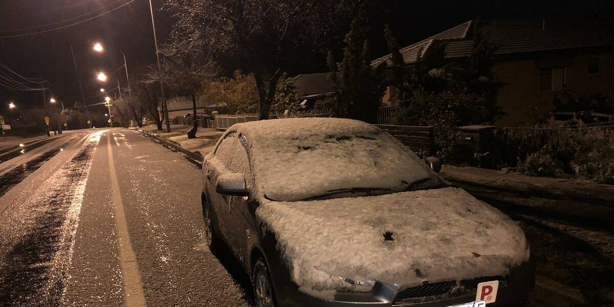 Several centimetres of snow blanketed Goulburn overnight. Picture: Twitter/Daniel Strickland