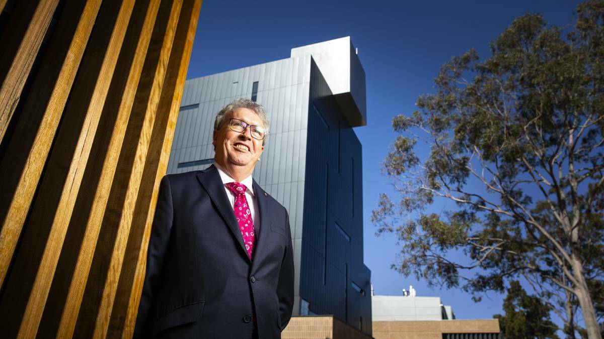 POSITIVE PROGRESS: UOW vice-chancellor Professor Paul Wellings paid tribute to the efforts of staff in achieving a positive result under difficult circumstances. Picture: Paul Jones