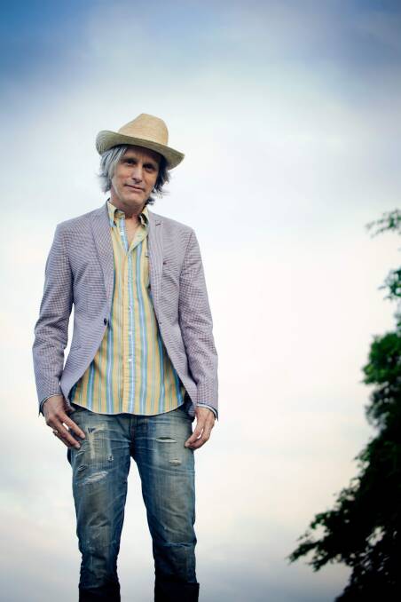 TALENTED: Steve Poltz will be performing at a Shoalhaven Riverwatch hosted concert on December 18. Tickets are available now.