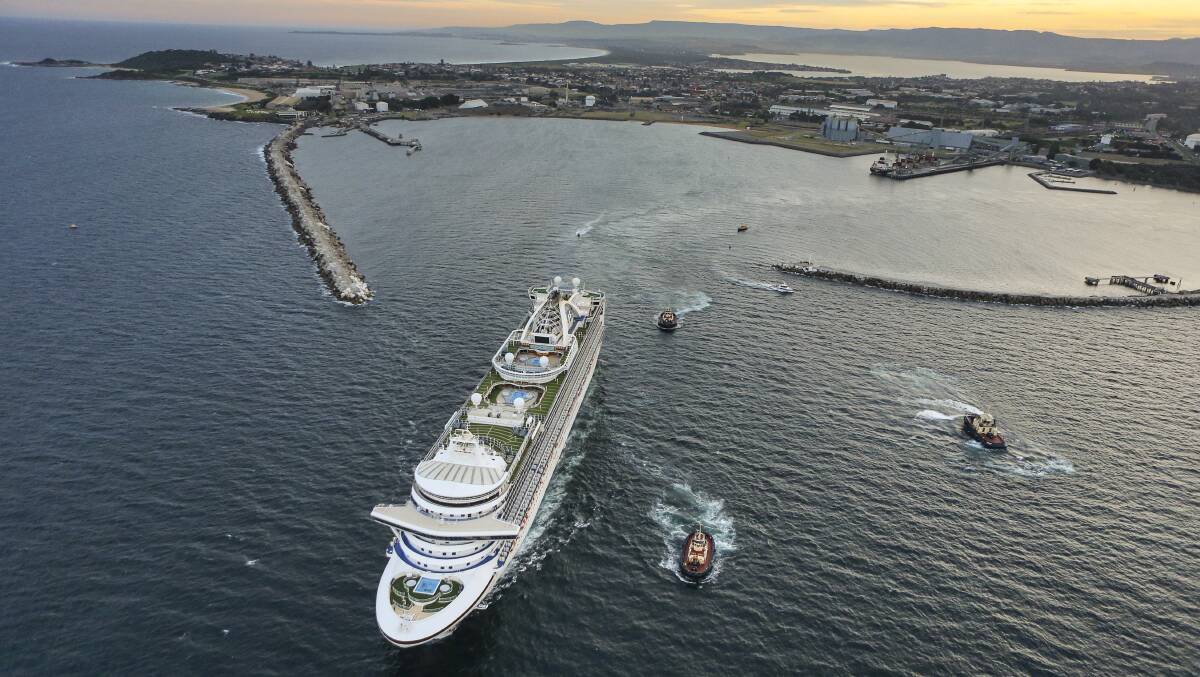The troubled Ruby Princess leaving Port Kembla Harbour in April 2020.