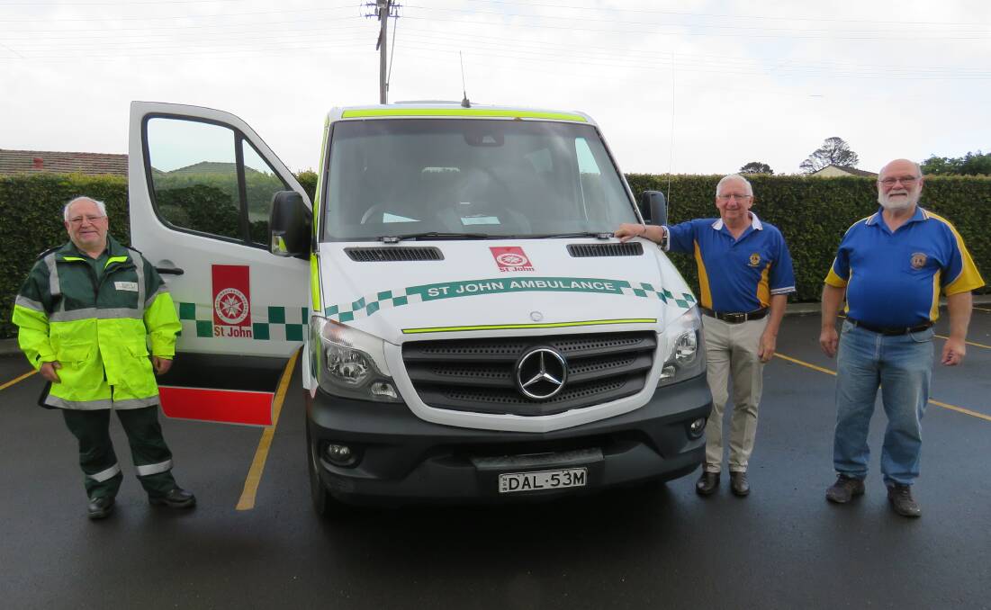 Dr Phill Newlyn Senior Officer of St John, Michael Shanahan Treasurer of Bomaderry Lions whilst the vehicle was being obtained and Bob Mortyn President of Bomaderry Lions. Photo: Lyndal Mortyn.