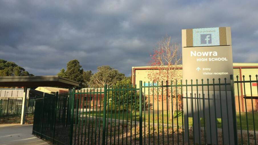Police called to Nowra High School