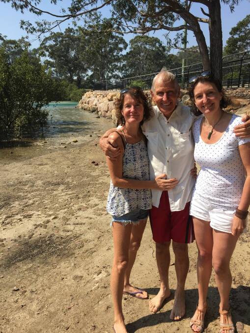 David Slater celebrated turning 75 with his daughters Denise and Michelle.