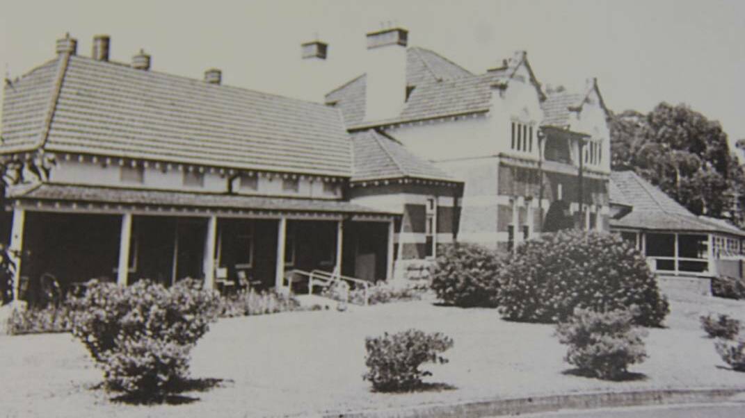 David Berry Hospital. William Bayley Collection.