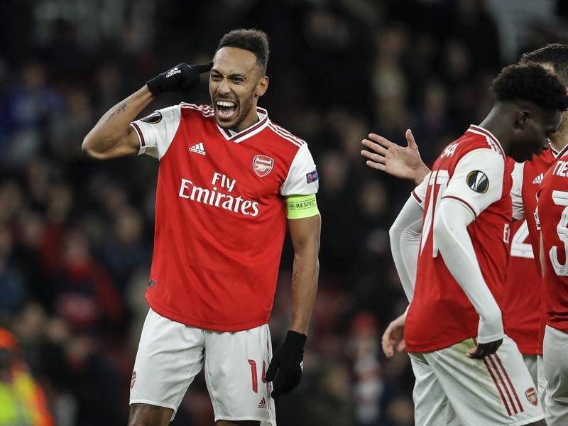 Striker Pierre-Emerick Aubameyang is still weighing up a new deal with EPL Arsenal.