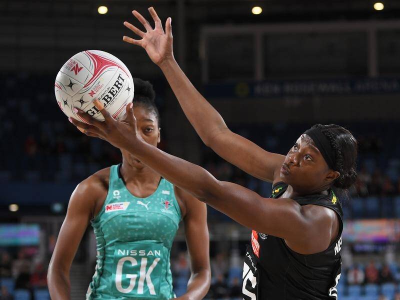 Shimona Nelson scored 55 goals for the Magpies in their Super Netball win over the Vixens.