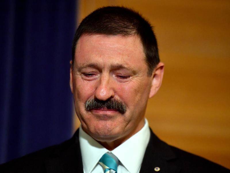 An emotional Mike Kelly has announced his retirement from federal parliament.