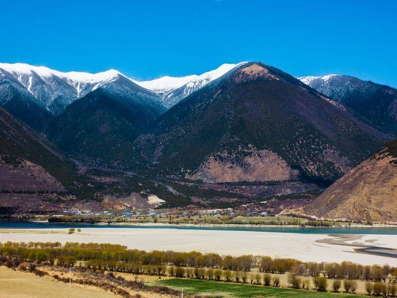 China is reportedly running a mass labour program in Tibet to procure workers for factories.