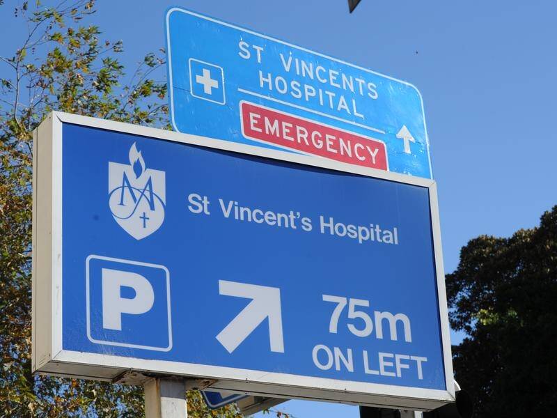 A small cluster of tuberculosis cases has been linked to St Vincent's hospital in inner-city Sydney.