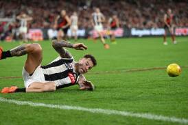 A back problem has ruled Jamie Elliott out of Collingwood's clash with West Coast. (James Ross/AAP PHOTOS)