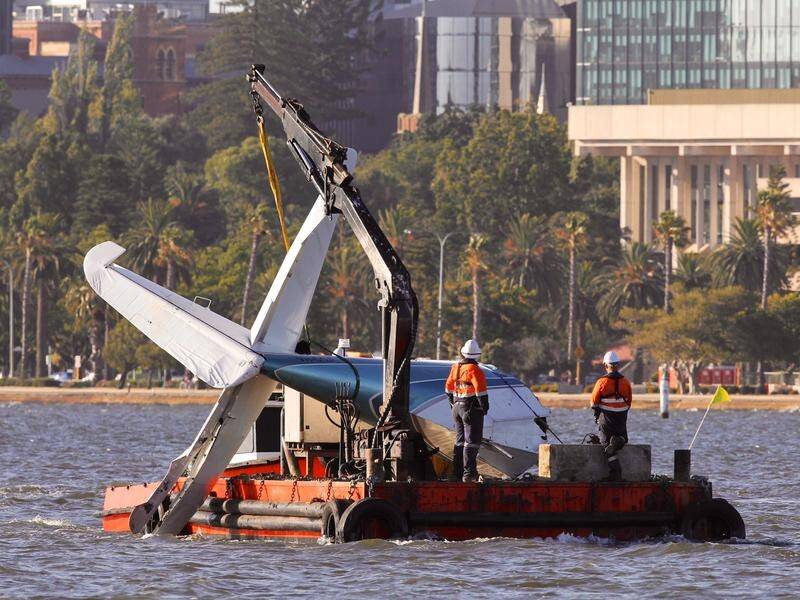 A WWII-era Grumman G-73 Mallard flying boat nosedived into the Swan River in Perth in 2017. (Richard Wainwright/AAP PHOTOS)