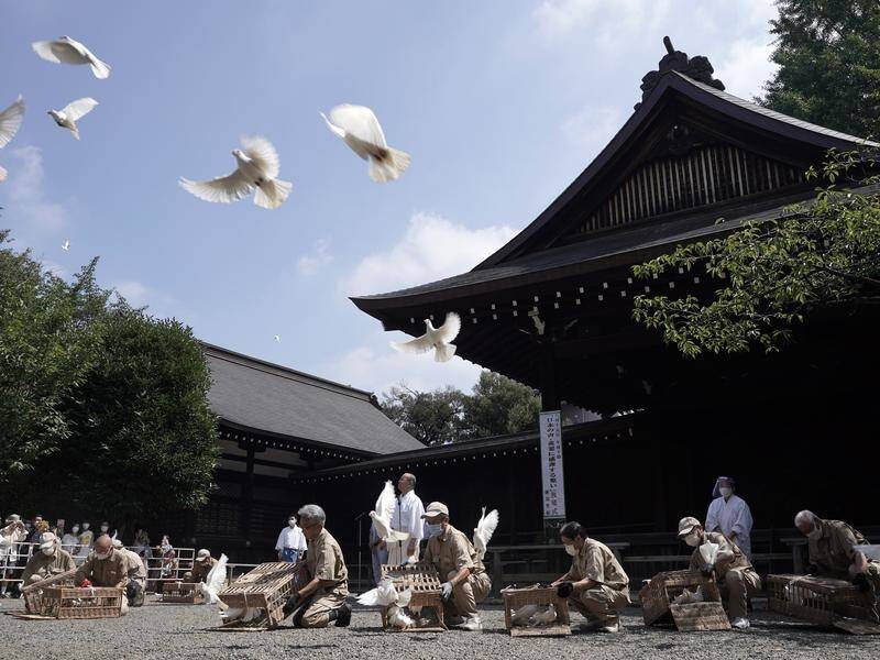Japan's PM Yoshihide Suga has sent an offering to the controversial Yasukuni Shrine for war dead.