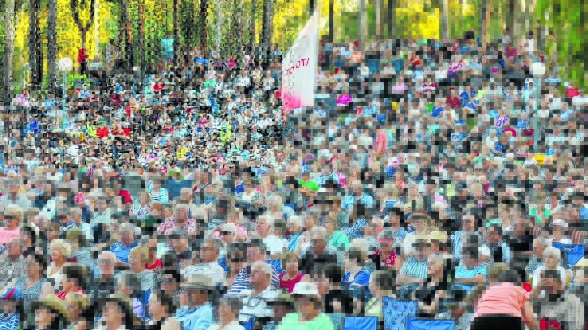 FESTIVAL CROWD: The Tamworth Country Music Festival draws thousands of people to the city. Picture: Gareth Gardner