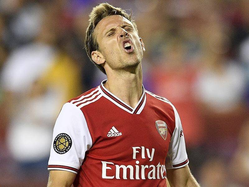 Out-of-favour Spanish left back Nacho Monreal has been sold by English Premier League side Arsenal.