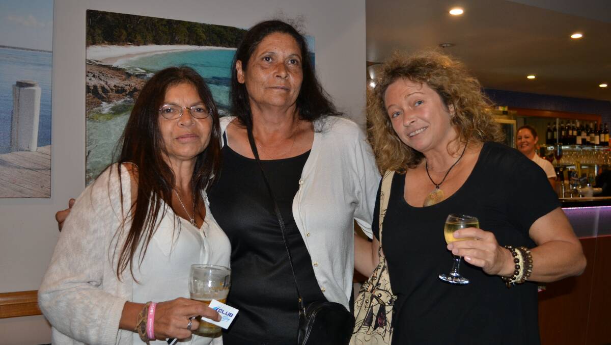 Allo Raatch from Sanctuary Point, Karen Ardler from Canberra and Susie Ardler from Vincentia at the Club Jervis Bay’s Members’ Party Night on Saturday.