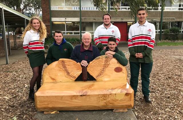 Bomaderry High shows appreciation for buddy bench donation