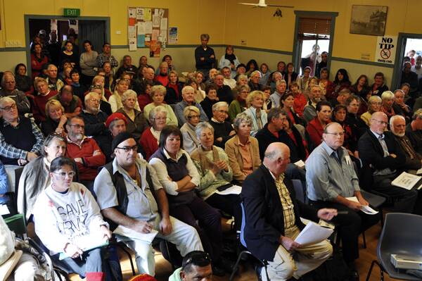 NUMBERS GAME: Tomerong Hall was filled to capacity on Monday as residents voiced their opposition to the proposed tip.